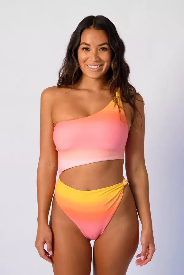 SKATIE One Piece*Nicole Sunrise